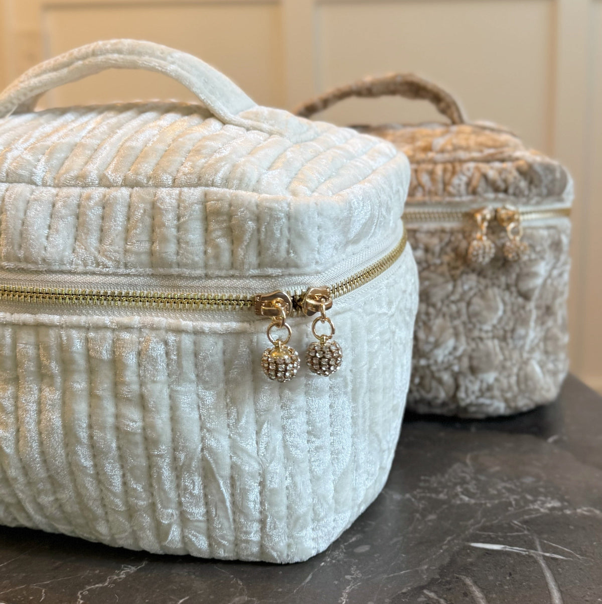 Quilted Velvet Vanity Case – Vintage Cosmetic Bag with Jeweled Zipper